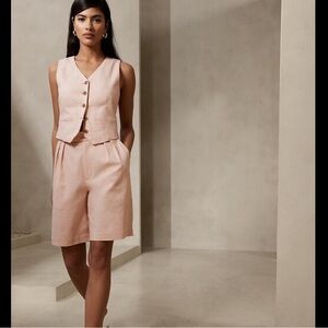 Banana Republic Linen Blend Bermuda Shorts‎